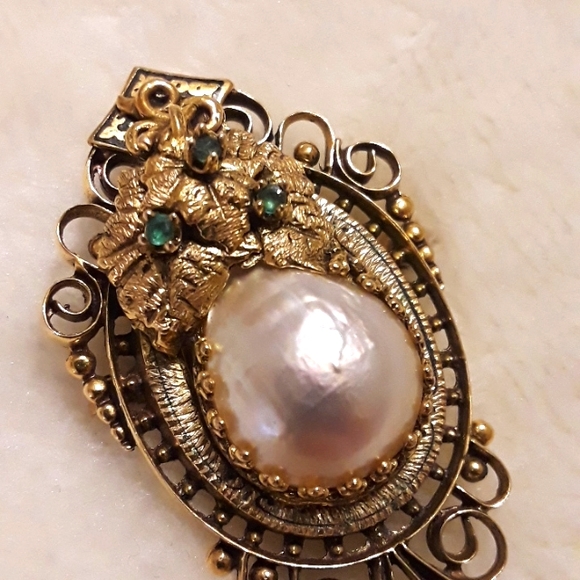 Vintage Brooche, Pin or Neclace Charm - Picture 2 of 5